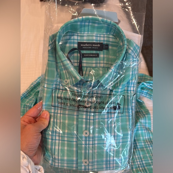 Southern Marsh Boys Performance Button Down Youth Size XXS - Picture 1 of 2
